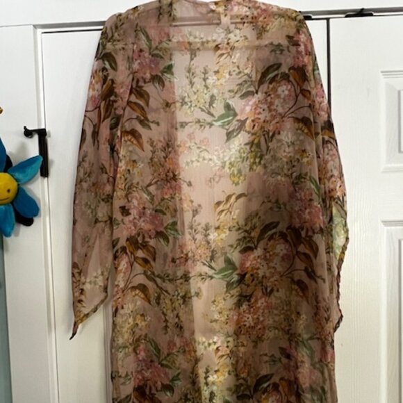 Floral Kimono - Picture 3 of 4